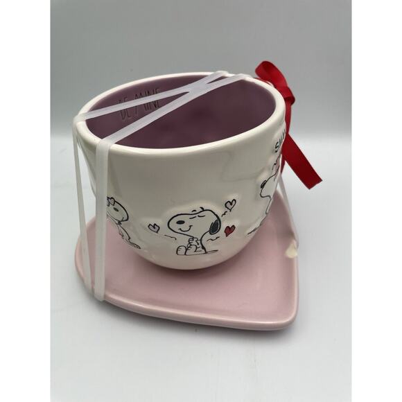 NEW Rae Dunn Valentine's Day Peanuts Snoopy Large Cup & Heart Shaped Saucer - Picture 2 of 7
